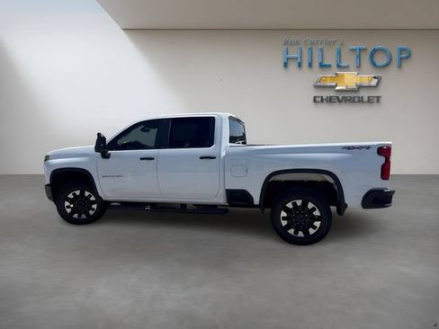 Used 2020 Chevrolet Silverado 2500 Custom w/ Custom Value Package AWD/4WD image 11
