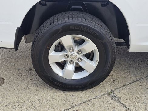 Used 2022 RAM 1500 Classic SLT w/ Electronics Group image 11