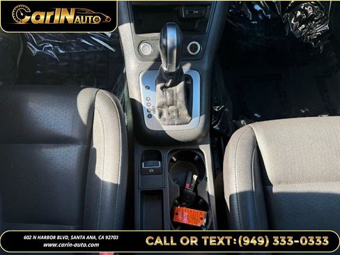 Used 2016 Volkswagen Tiguan S image 24