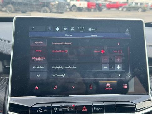 Certified 2025 Jeep Compass Trailhawk AWD/4WD image 31