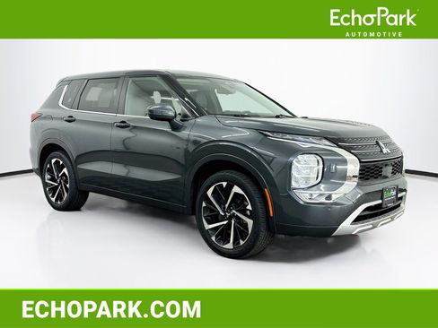 Used 2024 Mitsubishi Outlander SE AWD/4WD image 1