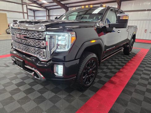 Used 2022 GMC Sierra 2500 Denali w/ Denali Black Diamond Edition image 21