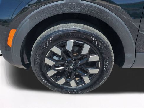 Used 2025 Hyundai Santa Cruz SEL FWD image 11