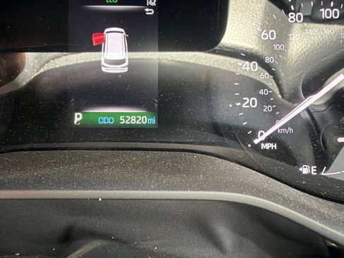 Used 2023 Toyota Sienna XLE FWD image 12