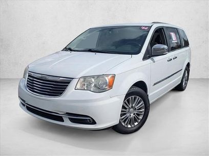 Used 2014 Chrysler Town & Country Touring-L w/ Driver Convenience Group