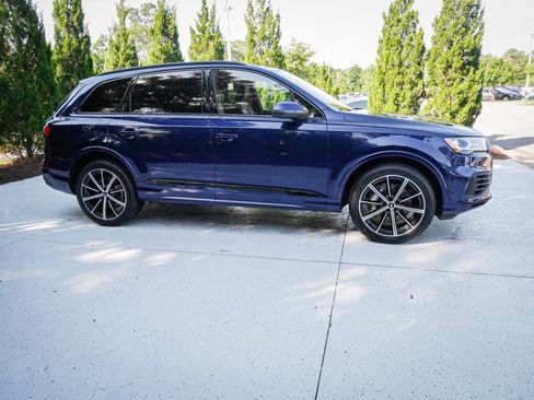Used 2021 Audi Q7 3.0T Premium Plus w/ Executive Package AWD/4WD image 11