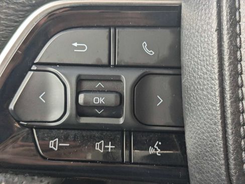 Used 2024 Toyota Tundra Platinum AWD/4WD image 34