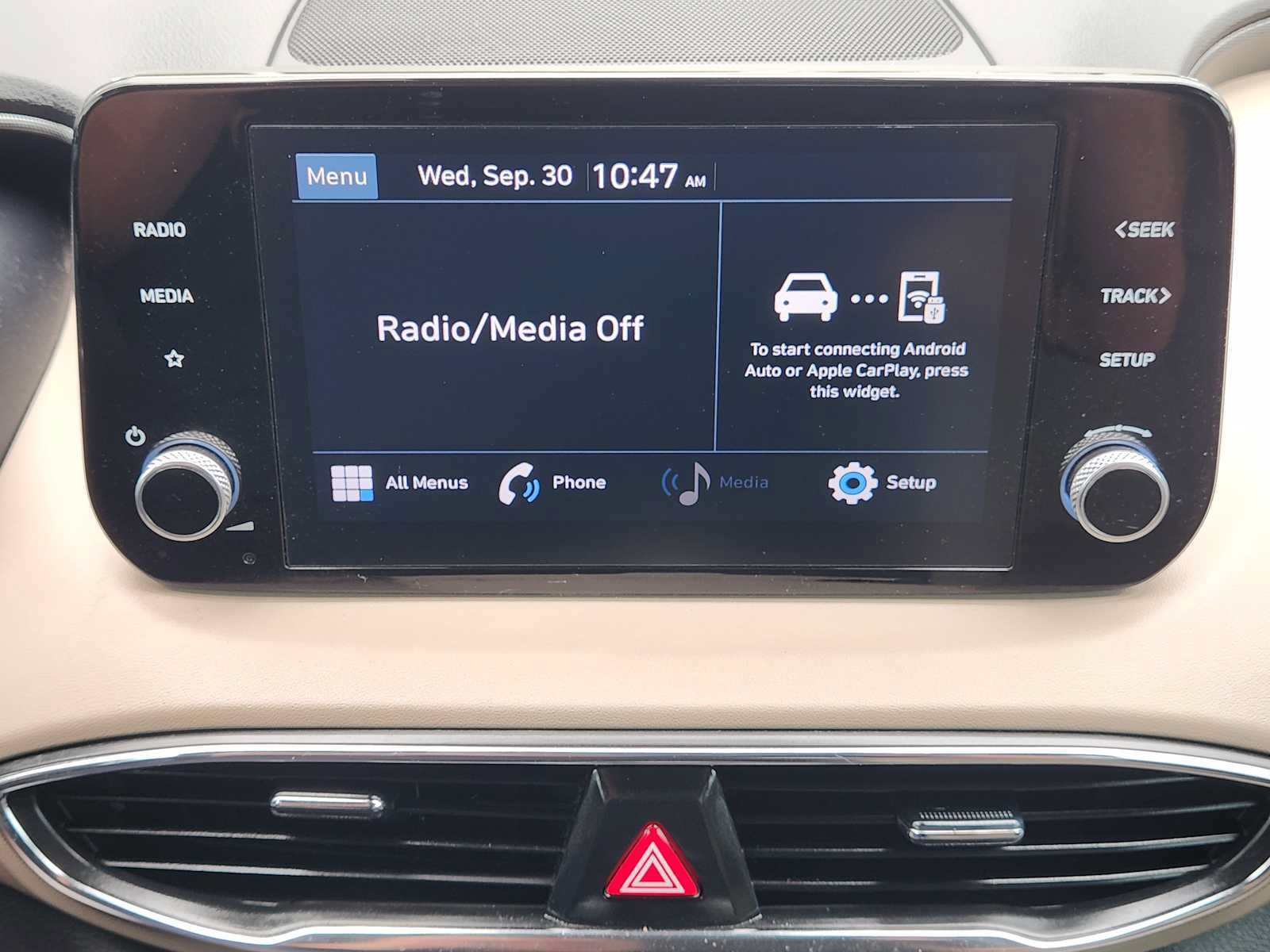 Used 2021 Hyundai Santa Fe SE FWD image 19
