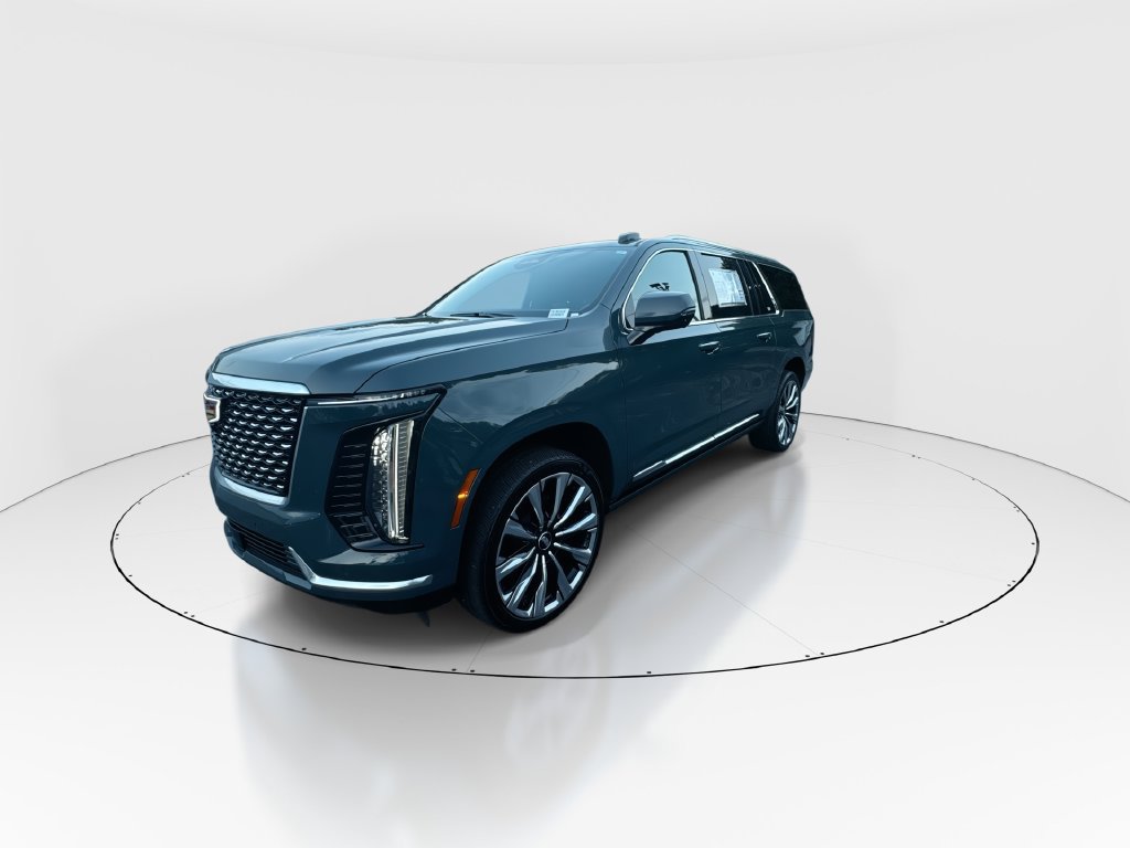 Used 2026 Cadillac Escalade ESV Luxury w/ Touring Package AWD/4WD image 4