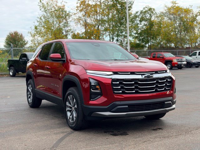 Used 2026 Chevrolet Equinox LT w/ Convenience Package II FWD image 4