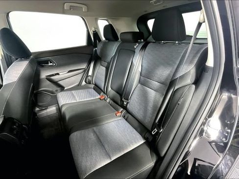 Used 2023 Nissan Rogue SV AWD/4WD image 28