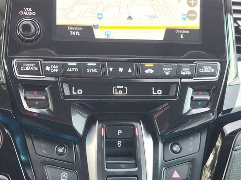 Used 2023 Honda Odyssey Touring image 18