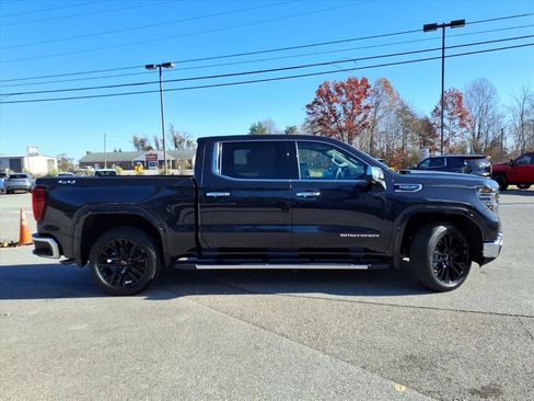 New 2026 GMC Sierra 1500 SLT w/ SLT Premium Package image 3