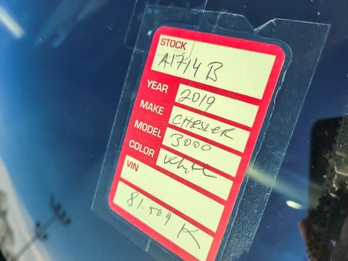 Used 2019 Chrysler 300 S image 24