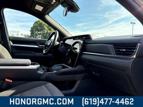 Used 2025 GMC Terrain Elevation image 20