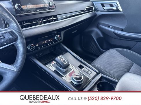 Used 2022 Mitsubishi Outlander ES image 17
