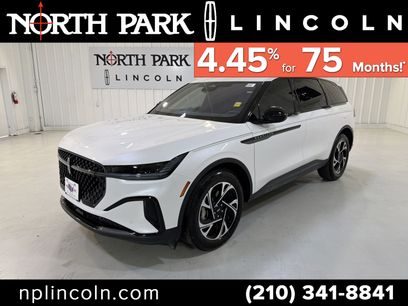 Used 2025 Lincoln Nautilus Premier w/ Jet Appearance Package