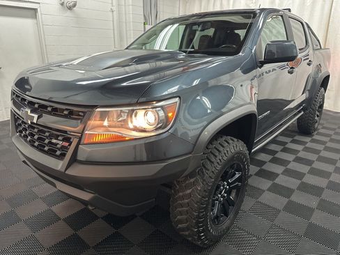 Used 2020 Chevrolet Colorado ZR2 w/ ZR2 Dusk Special Edition image 4