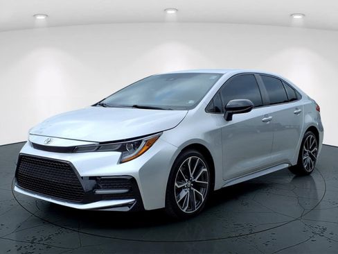Used 2022 Toyota Corolla SE FWD image 6