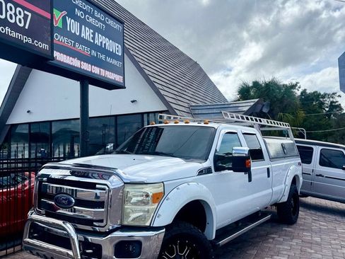 Used 2013 Ford F250 XLT w/ XLT Premium Pkg image 2