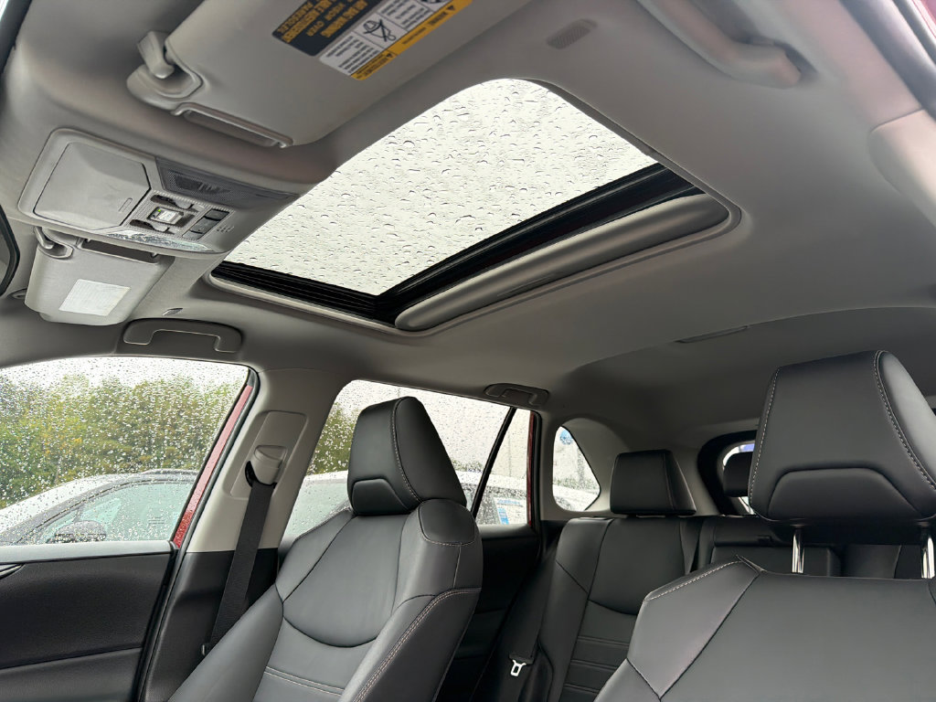 Used 2025 Toyota RAV4 XLE Premium FWD image 32
