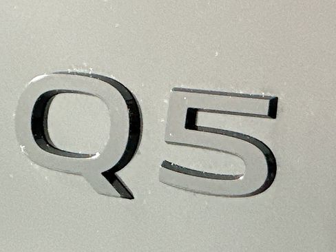 New 2025 Audi Q5 Premium Plus image 10