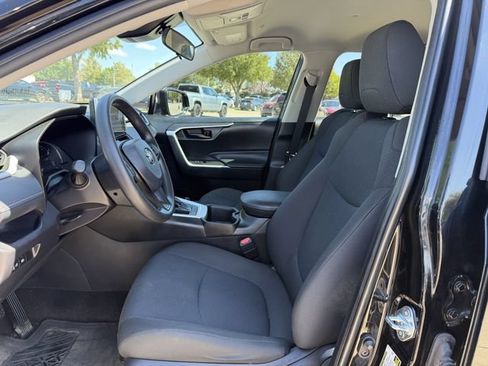 Used 2025 Toyota RAV4 LE FWD image 21