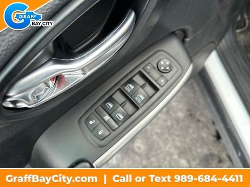 Used 2021 Jeep Cherokee Latitude Lux 80th Anniv w/ Quick Order Package 26U 80TH image 11