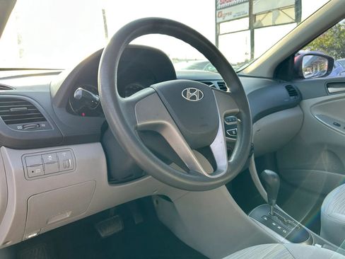 Used 2017 Hyundai Accent SE FWD image 11