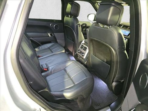 Used 2018 Land Rover Range Rover Sport HSE AWD/4WD image 11