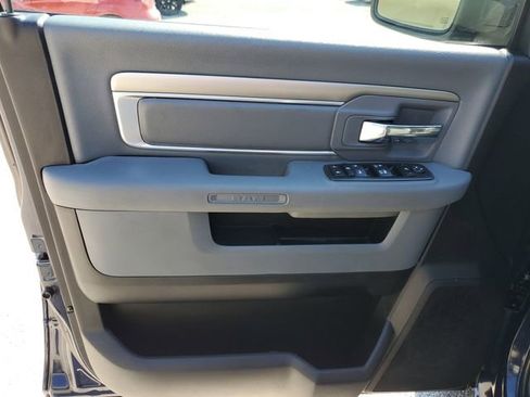 Used 2017 RAM 1500 Big Horn RWD image 17