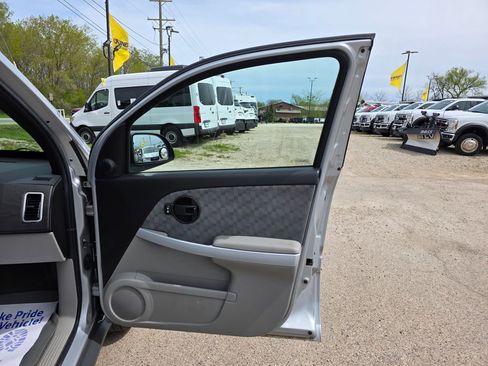 Used 2009 Chevrolet Equinox LS FWD image 24