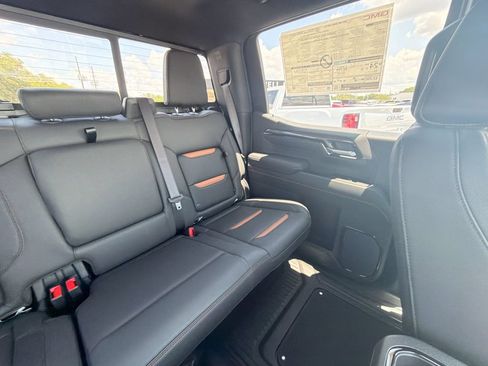 New 2026 GMC Sierra 1500 AT4 w/ AT4 Premium Package AWD/4WD image 17