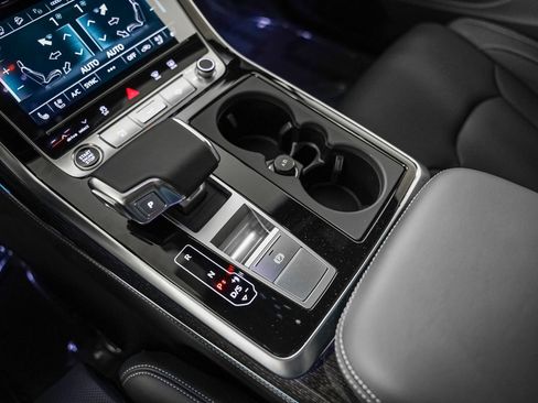 New 2025 Audi Q7 3.0T Prestige image 18