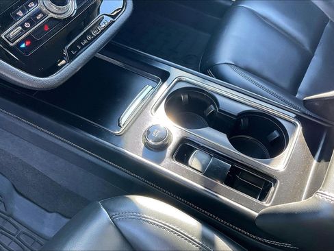 Used 2021 Lincoln Corsair FWD image 13