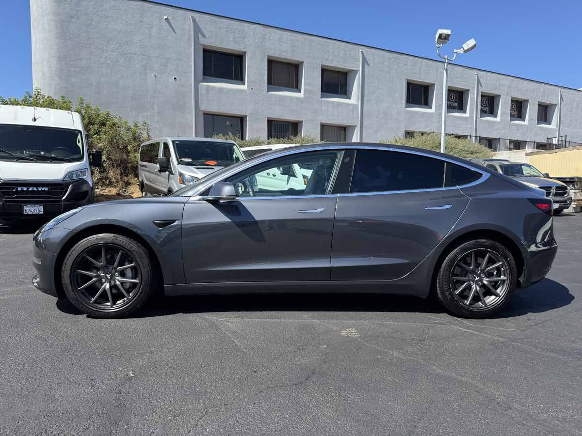 Used 2019 Tesla Model 3 RWD image 7