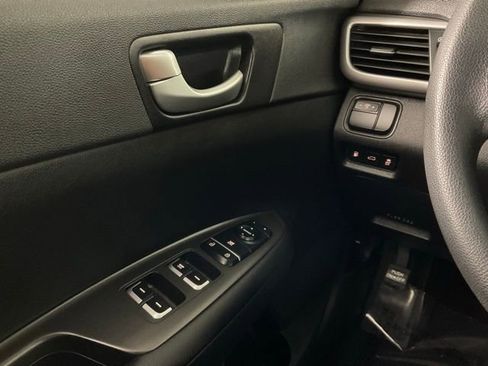 Used 2016 Kia Optima LX image 19