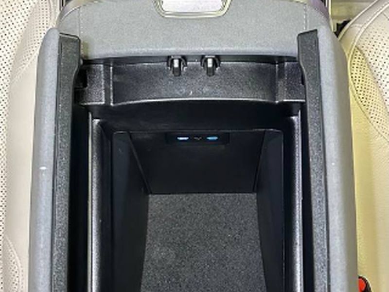Used 2023 Mercedes-Benz EQS 450+ SUV image 37