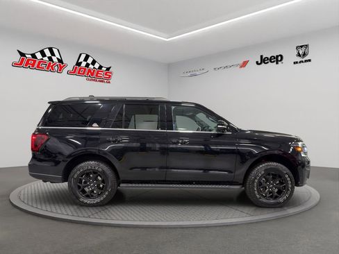 Used 2022 Ford Expedition Timberline AWD/4WD image 12