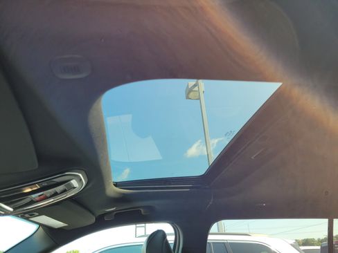 New 2025 Jeep Grand Cherokee L Altitude image 10