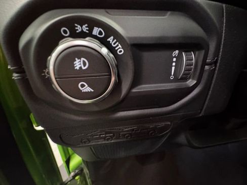 New 2025 Jeep Gladiator Rubicon w/ Safety Group image 24