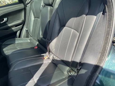 Used 2017 Land Rover Range Rover Evoque HSE image 25