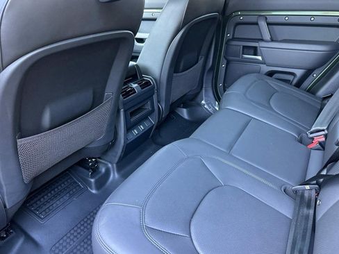 New 2026 Land Rover Defender 110 X-Dynamic SE AWD/4WD image 24
