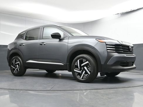 Used 2026 Nissan Kicks SV FWD image 22
