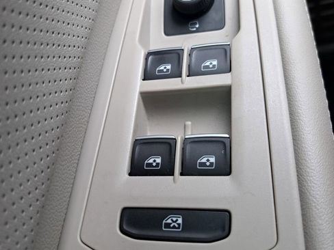 Used 2024 Volkswagen Atlas SEL Premium R-Line image 16