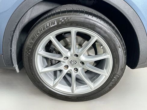Certified 2019 Porsche Cayenne AWD/4WD image 32