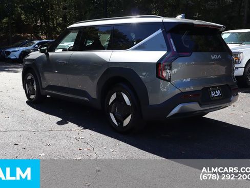 Used 2024 Kia EV9 Wind image 9