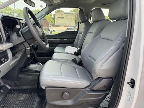 New 2025 Ford F550 4x4 Crew Cab Super Duty image 10