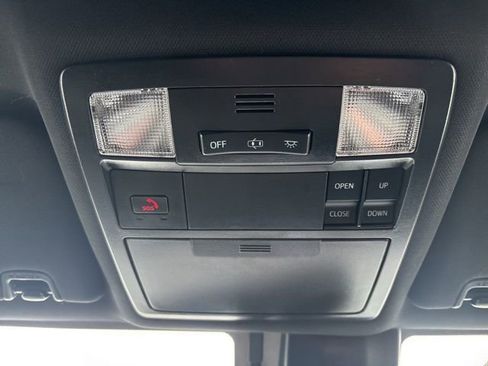 Used 2023 Toyota Tacoma Limited image 27