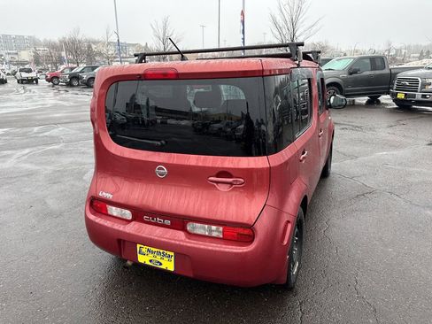 Used 2010 Nissan Cube 1.8 S w/ Interior Illumination Pkg image 5